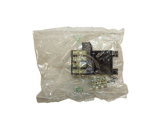 119RICX020 Кронштейн с колодкой подключений C-BX 